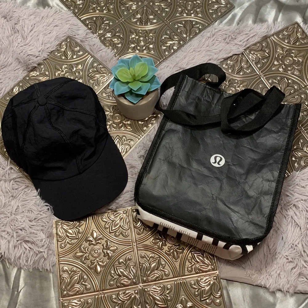 🌹lululemon • Black Nylon Running Casual Unisex Adjustable Hat with free bag •